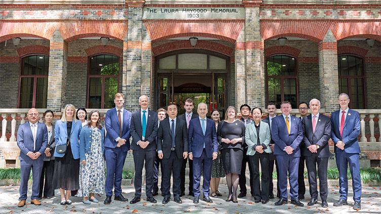 Large group of delegates from RCSI, Soochow University and senior dignitaries including the Consul General David Murphy and Dr Nicholas O’Brien, Ambassador of Ireland to China, pictured at the official launch of ICPI.