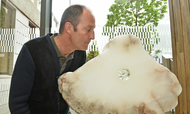 Artist Remco de Fouw with artwork