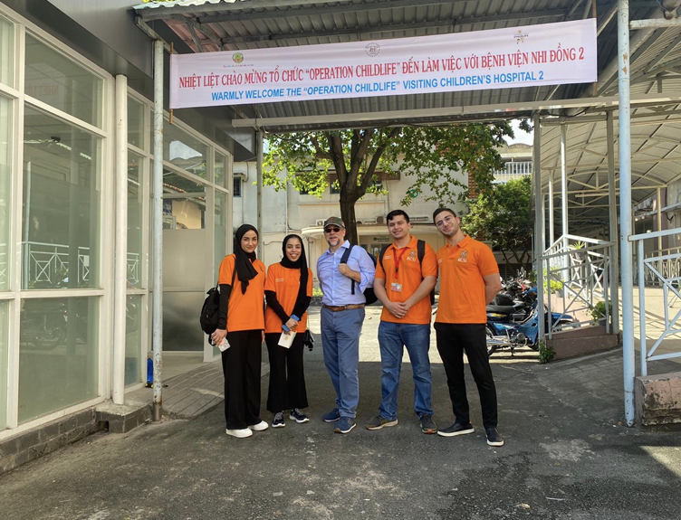 RCSI Bahrain Students with Professor Martin Corbally in Vietnam