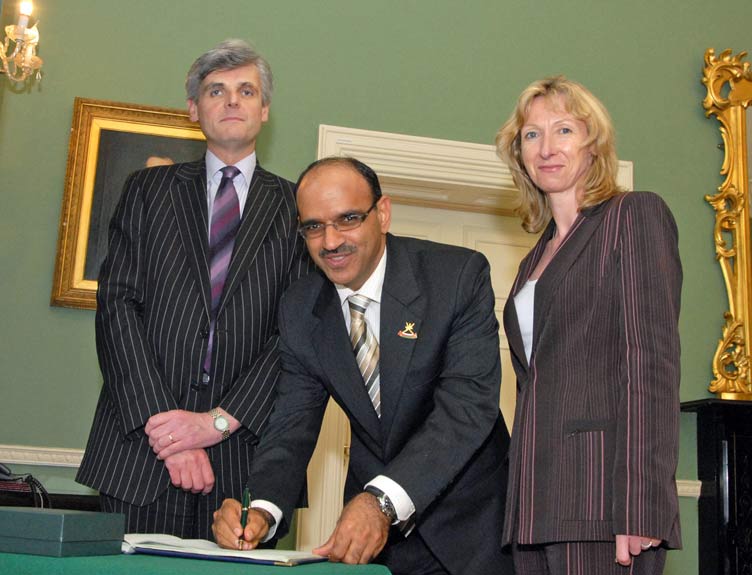 Oman minister visits RCSI Oman minister visits RCSI
