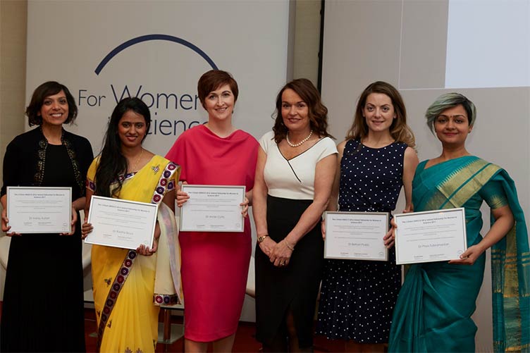 Dr Annie Curtis wins L'Oréal-UNESCO Fellowship For Women in Science