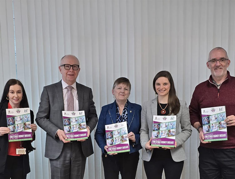 Renal survey Group holds up printed publications