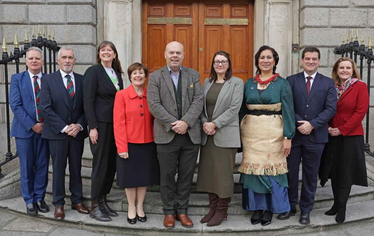 Group photo of the Global Innovation and Leadership Academy in front of 123 St Stephen's Green