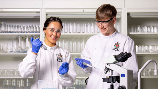 Advanced Therapeutic Technologies students interacting in university setting