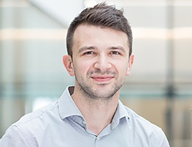 Dr Damir Vareslija headshot