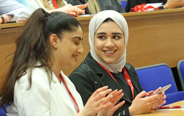 Two happy attendees at the event 